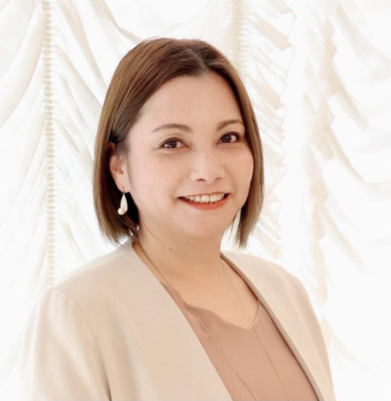 笑顔と自分らしさを取り戻す美の魔法使い - 松田裕子の世界へようこそ