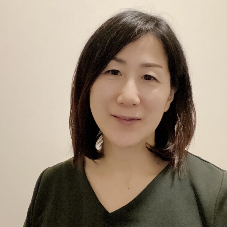 脳のめぐりを整え、心と身体にやさしい変化を。新感覚ヘッドケアー佐藤 未華ー