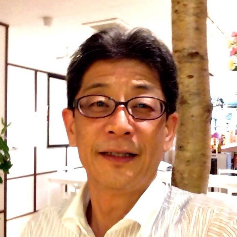 鏡を見るのが楽しみになる美容液開発者